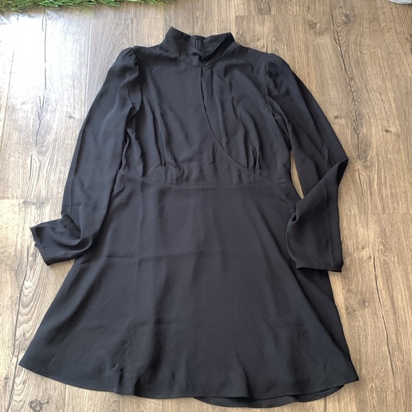 Aritzia Wilfred Lola Dress Black NWT Size 10 - Picture 3 of 10